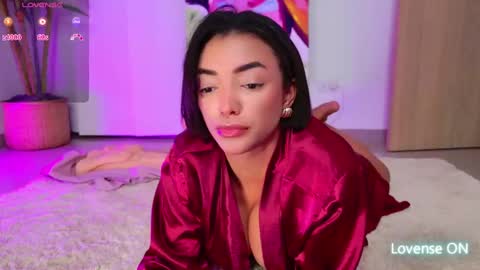 Christina online show from September 2025 01:21:01 AM