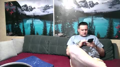 Kleosnow online show from March 2026 08:45:01 PM