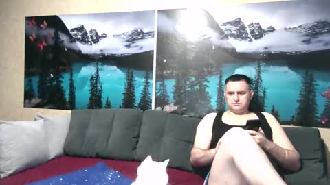 Kleosnow online show from May 2026 08:42:01 AM