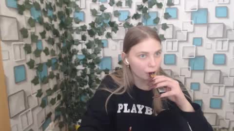 klerkarina online show from March 2025 08:43:01 AM