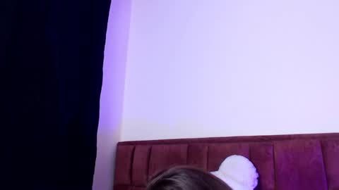 Kloe online show from February 2025 08:01:01 AM