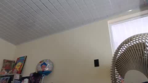 Kloe online show from October 2025 07:43:01 PM