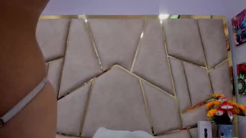 kloe online show from February 2026 04:38:01 AM