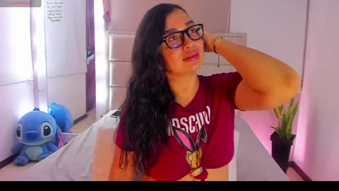 Snapshot of kloeass chatting on December 2024 02:31:02 AM SOPHIA RIVERA online show from December 2024 02:31:02 AM