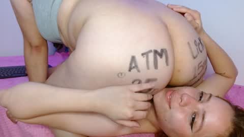 Snapshot of klohe_and_samantha chatting on December 2024 04:59:01 AM klohe and samantha online show from December 2024 04:59:01 AM