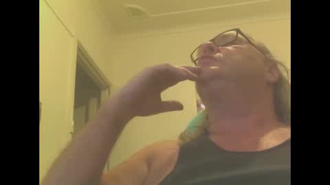 knobout online show from December 2024 10:55:02 AM