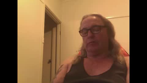 knobout online show from November 2025 10:26:01 AM