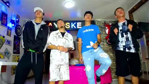 Snapshot of kobayaske chatting on September 2025 10:46:01 PM kobayaske online show from September 2025 10:46:01 PM