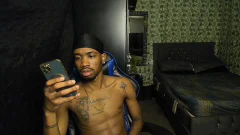 Snapshot of kofi_exotic_ chatting on December 2025 08:29:01 PM kofi online show from December 2025 08:29:01 PM