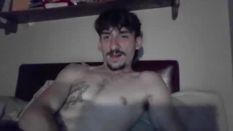 Snapshot of koidude chatting on December 2025 03:48:01 AM koidude online show from December 2025 03:48:01 AM