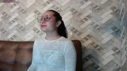 Snapshot of koko15_ chatting on May 2026 12:46:01 PM Koko online show from May 2026 12:46:01 PM