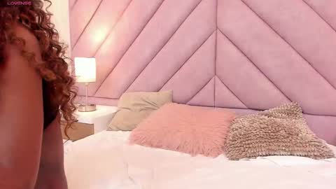 Kollin  online show from February 2025 06:46:02 AM