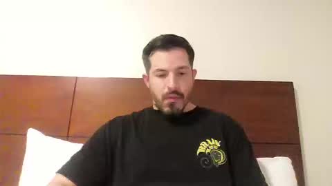 Snapshot of kolombianox chatting on October 2025 03:42:02 AM kolombianox online show from October 2025 03:42:02 AM