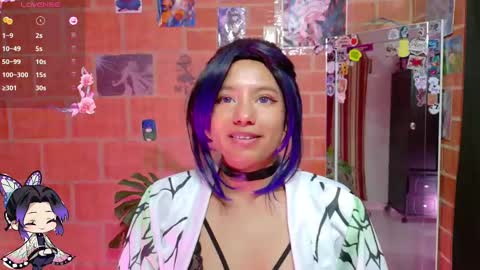 Snapshot of komatsu_ chatting on March 2025 11:07:01 PM Komatsu Lilith online show from March 2025 11:07:01 PM