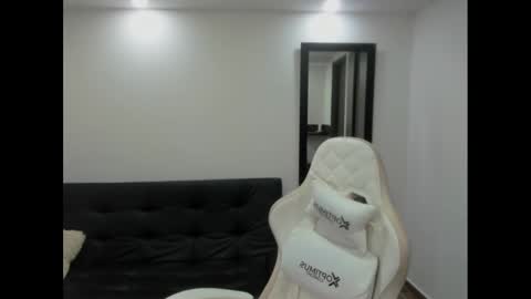 Julieta online show from February 2025 04:43:01 AM