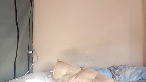 Konny and Laila online show from April 2026 01:12:01 PM