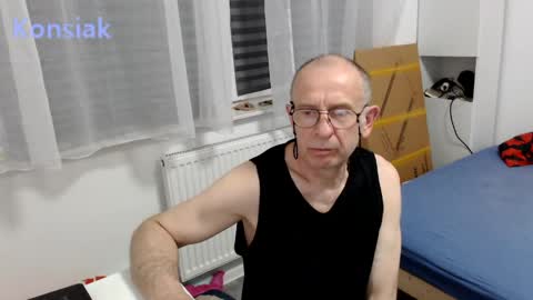 Komsiak online show from May 2026 07:09:02 PM