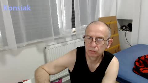 Komsiak online show from May 2026 07:02:02 AM