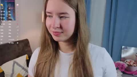 Snapshot of koolyquiser chatting on November 2025 02:44:01 PM Jenna online show from November 2025 02:44:01 PM