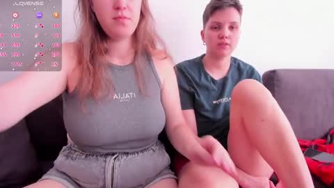 Twiix online show from April 2026 04:29:01 PM