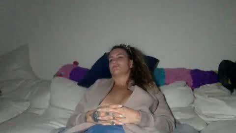 Snapshot of koyoteej chatting on March 2025 03:43:01 AM koyoteej online show from March 2025 03:43:01 AM