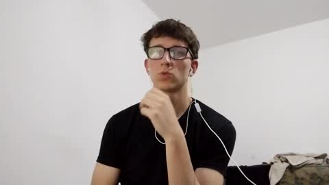 Facu online show from December 2024 09:11:02 AM