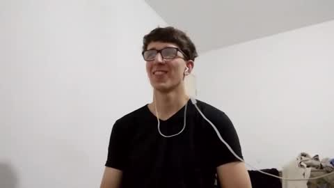 Facu online show from December 2024 08:33:02 AM