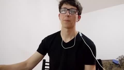 Facu online show from December 2024 06:24:02 PM