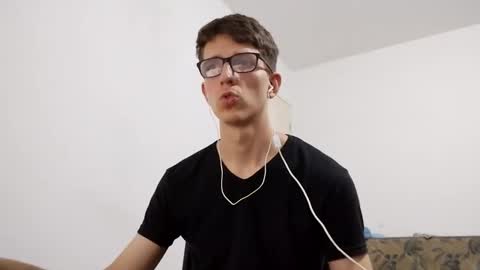 Facu online show from January 2025 01:00:02 AM