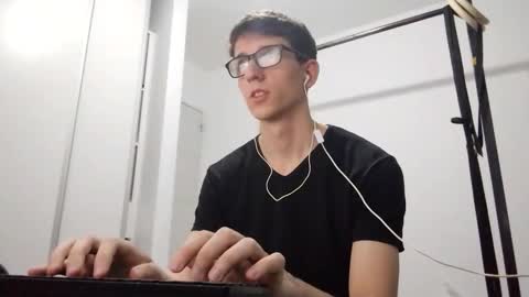 Facu online show from February 2026 01:16:01 PM