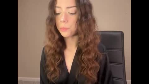 kr3amykay online show from March 2026 03:50:01 AM