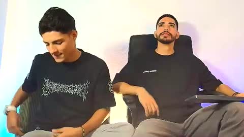 kratoswolf online show from July 2026 04:09:02 PM