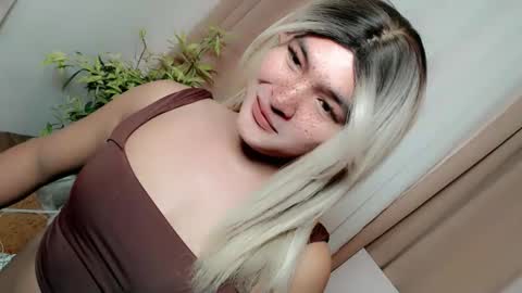 Snapshot of krezikeed chatting on December 2025 07:12:01 AM krezikeed online show from December 2025 07:12:01 AM