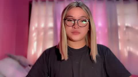 krezikeed online show from June 2026 12:59:01 AM