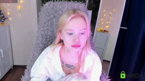 kris_grant online show from December 2024 10:25:02 AM