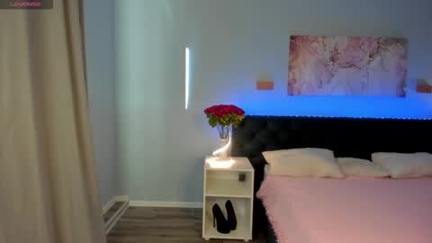 kris_icebb online show from October 2025 02:20:01 AM