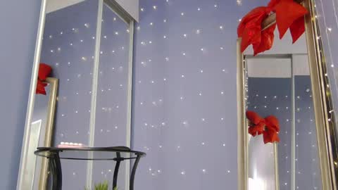 kriskras__ online show from April 2026 05:16:02 AM