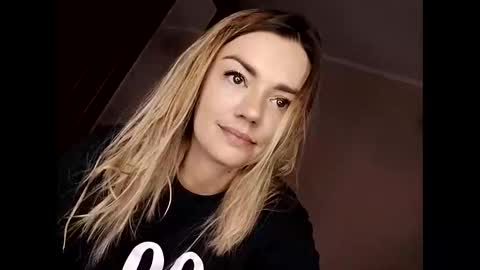 KrissSexi online show from October 2025 04:12:01 AM