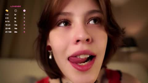 Snapshot of krissyhei chatting on September 2025 01:11:01 AM Sarah online show from September 2025 01:11:01 AM