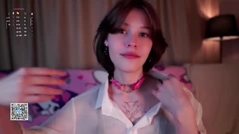 Snapshot of krissyhei chatting on October 2025 01:14:01 AM Sarah online show from October 2025 01:14:01 AM