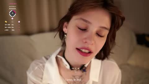 Snapshot of krissyhei chatting on October 2025 01:08:02 AM Sarah online show from October 2025 01:08:02 AM