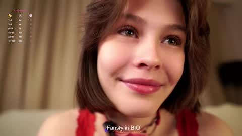 Snapshot of krissyhei chatting on October 2025 01:06:01 AM Sarah online show from October 2025 01:06:01 AM