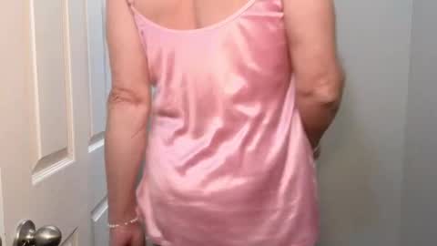 Snapshot of kristal_mountain chatting on February 2026 04:53:01 AM Kristal Mountain online show from February 2026 04:53:01 AM