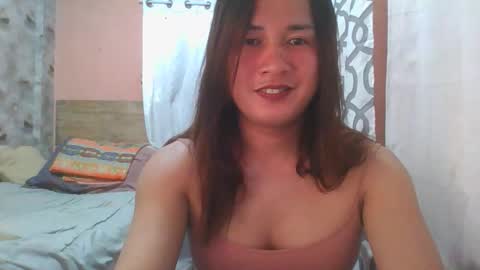 Snapshot of kristalheart chatting on October 2025 08:53:02 PM krunchee online show from October 2025 08:53:02 PM