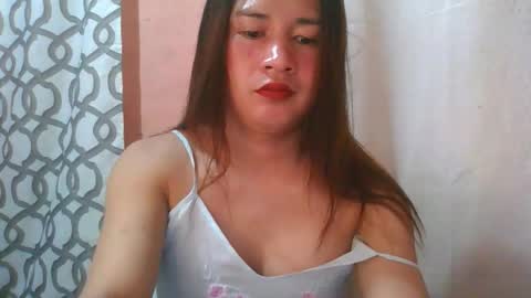 Snapshot of kristalheart chatting on October 2025 10:52:01 PM krunchee online show from October 2025 10:52:01 PM