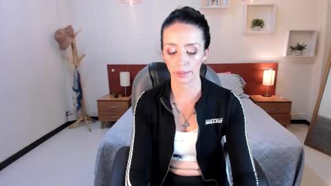 Sophia online show from January 2025 08:16:02 PM