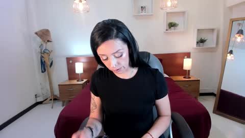 Sophia online show from February 2025 08:18:01 PM