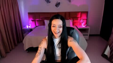 Sophia online show from September 2025 08:47:02 PM