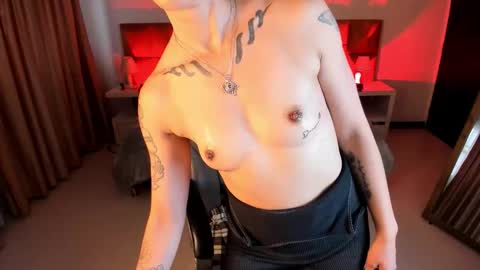 Sophia online show from October 2025 08:43:02 PM