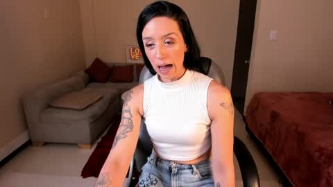 Sophia online show from April 2026 08:28:02 PM